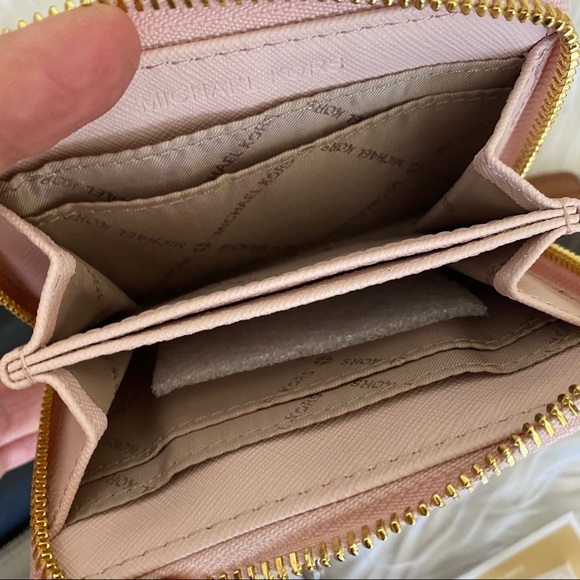 Firm✨Michael Kors medium card case wallet - Picture 11 of 14